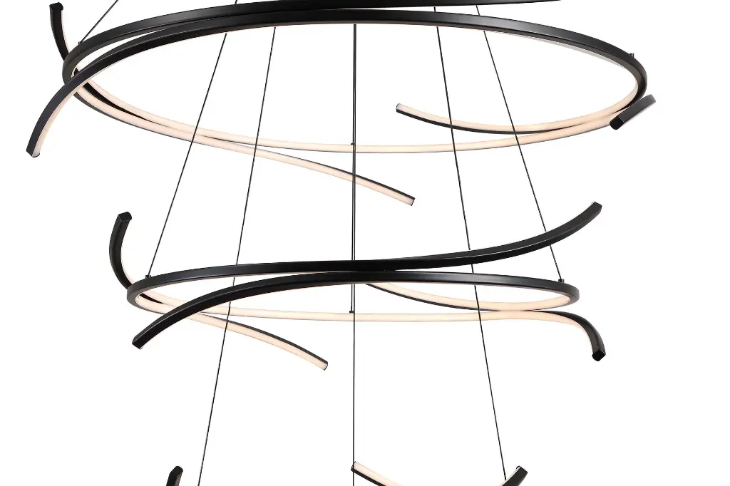 V26BK CLOSE UP WHITE BACKGROUND.webp