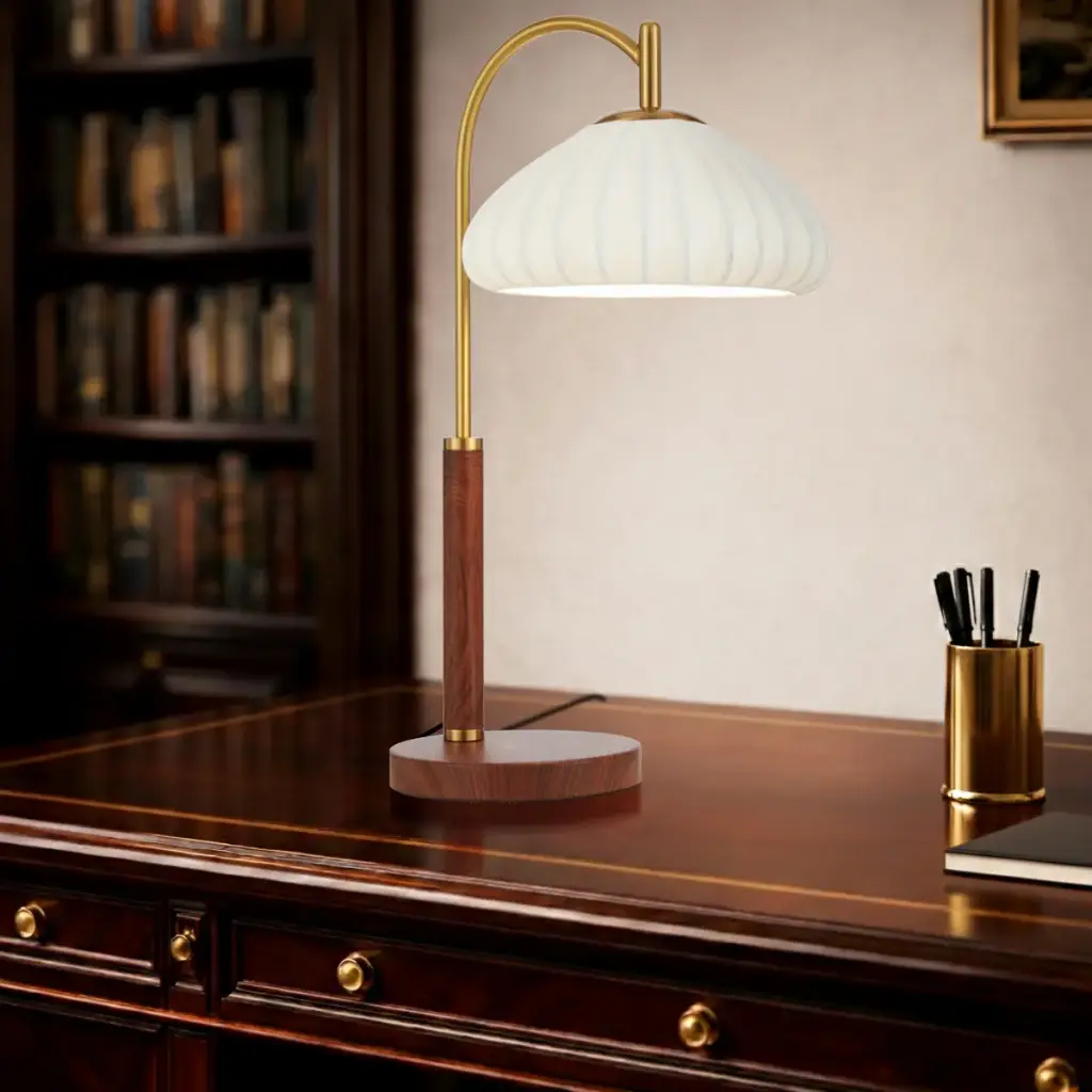 ESTOVA TABLE LAMP