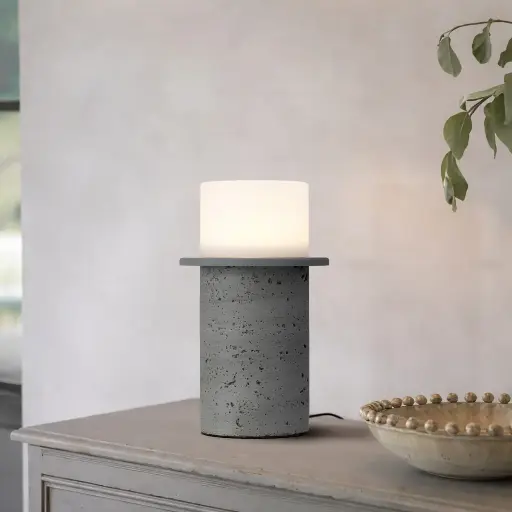 KOLISA TABLE LAMP